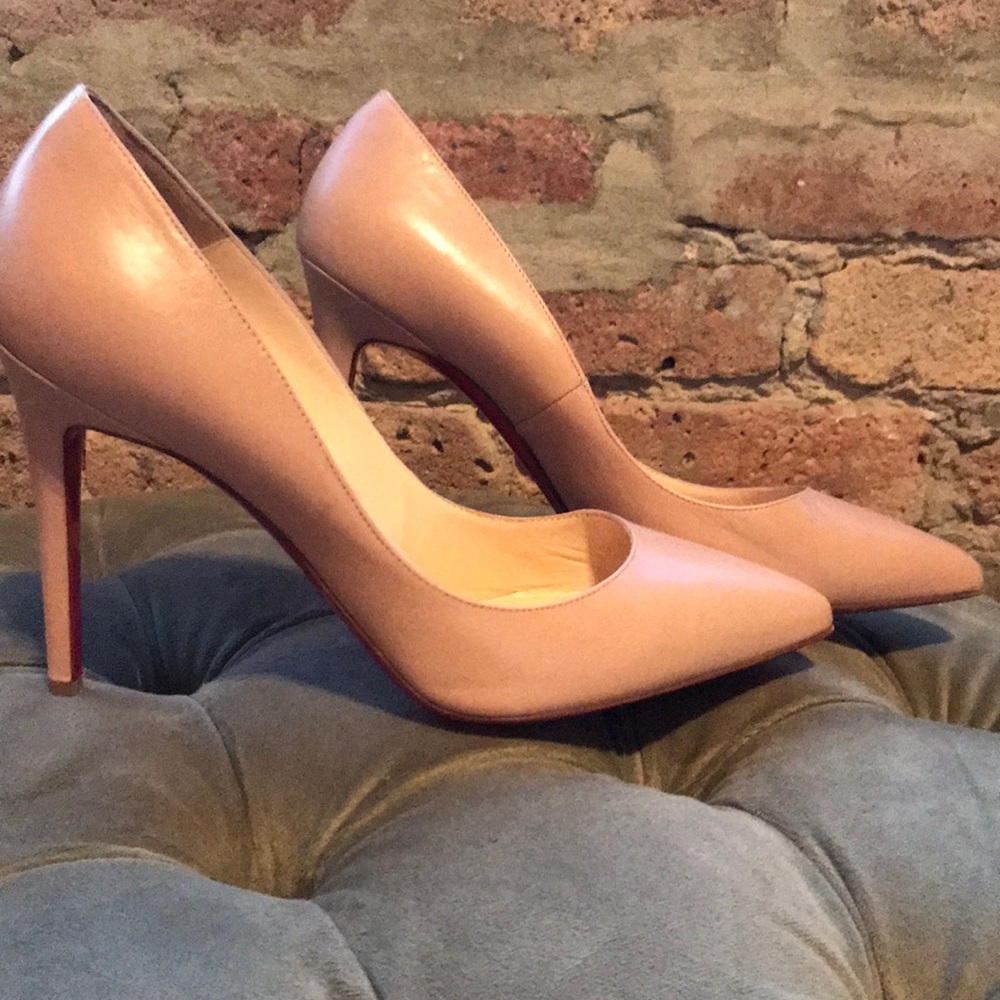 Christian Louboutin “Pigalle 100” Nude Pumps sz 39